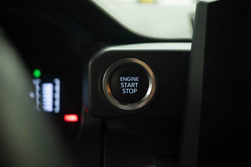 Used 2025 Toyota 4Runner SR5 AWD/4WD image 23