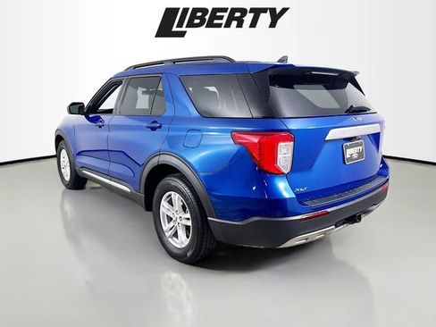 Certified 2022 Ford Explorer XLT w/ Equipment Group 202A image 5