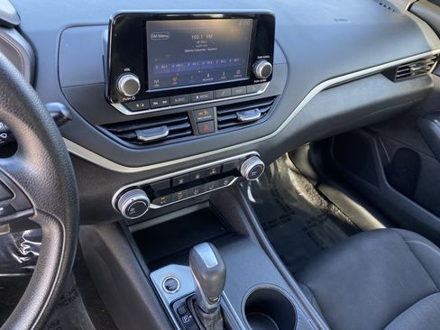 Used 2023 Nissan Altima 2.5 S image 17