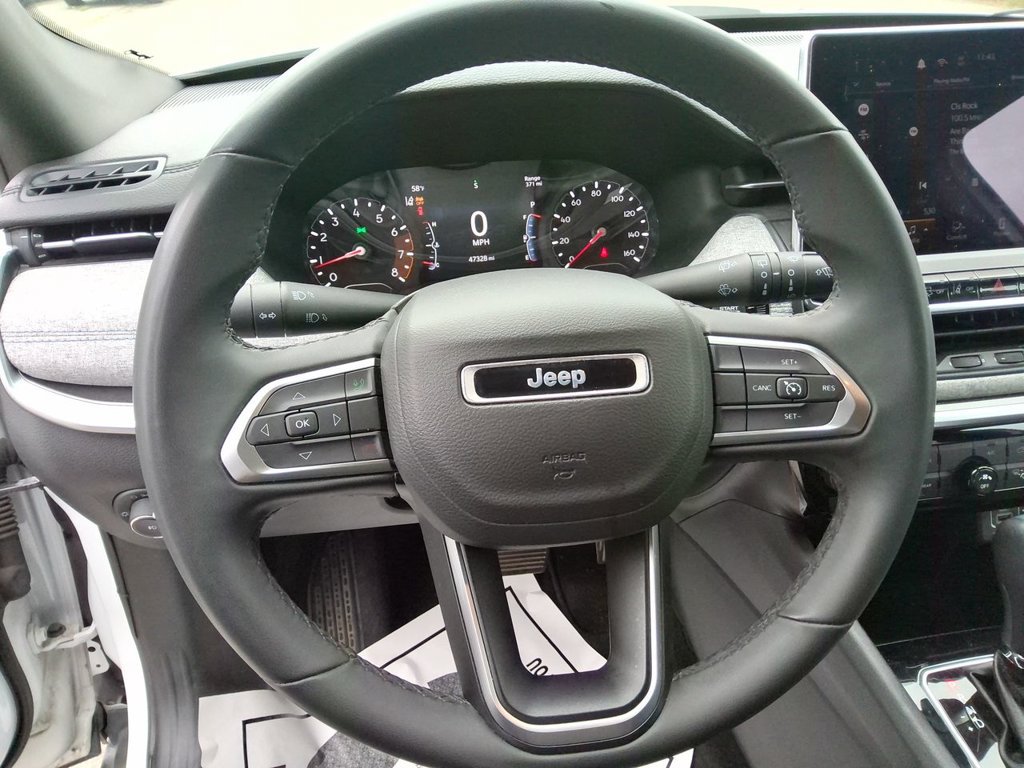 Certified 2024 Jeep Compass Latitude AWD/4WD image 13