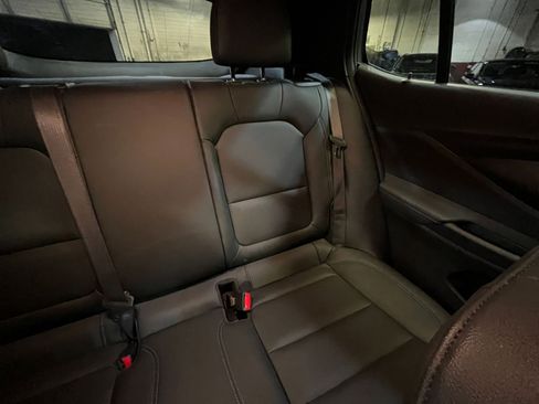 Used 2025 Buick Envista Sport Touring image 36