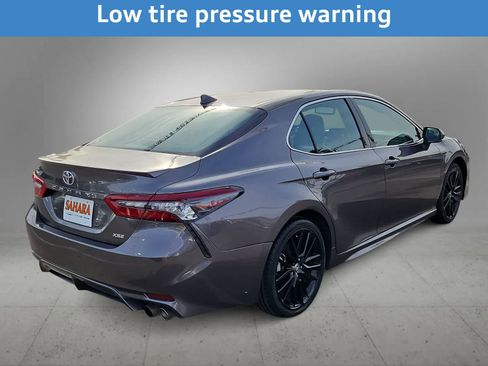 Used 2023 Toyota Camry XSE image 10