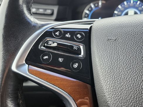 Used 2018 Cadillac Escalade Luxury image 35