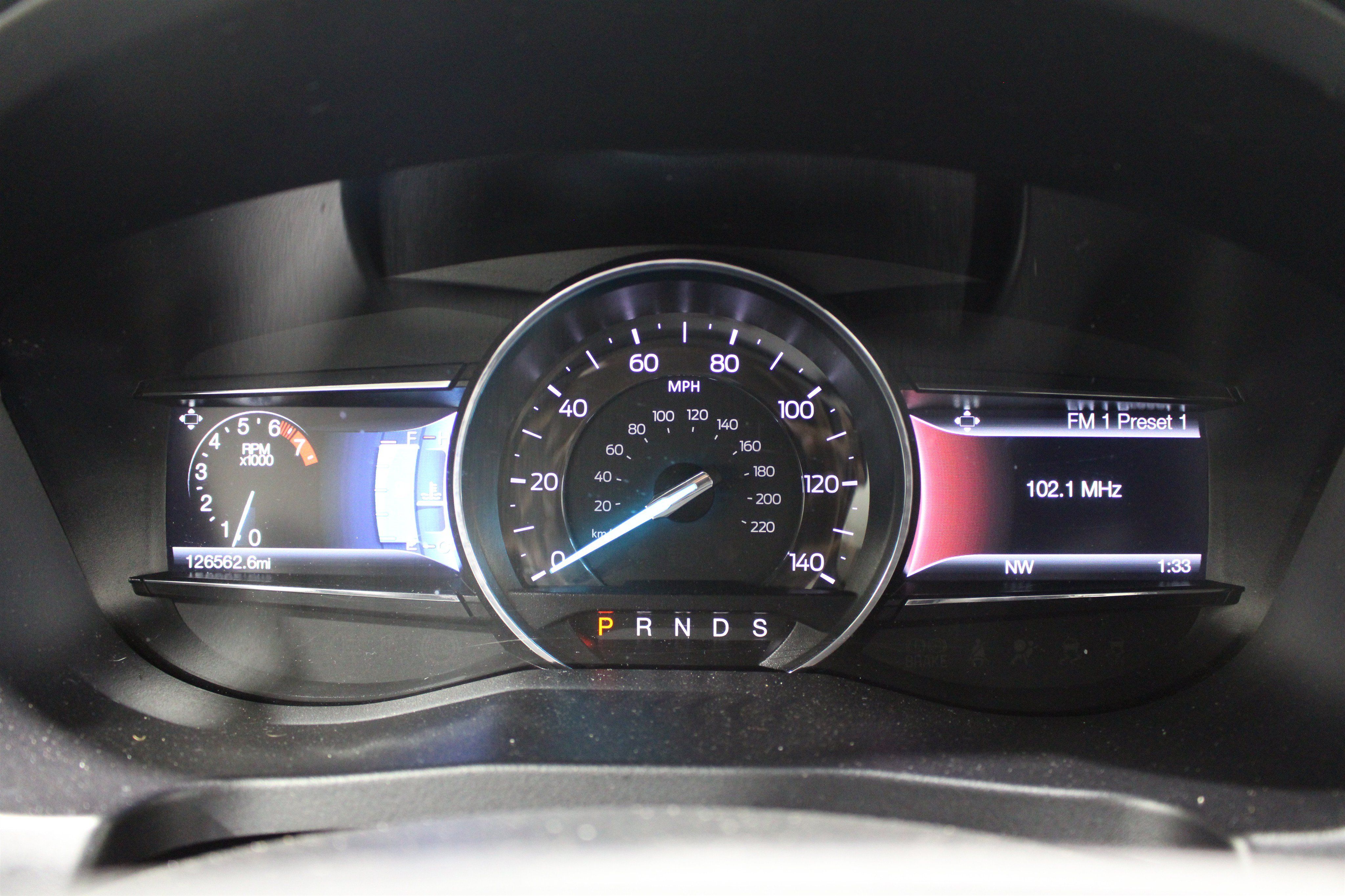 Used 2017 Ford Explorer XLT w/ Equipment Group 202A FWD image 14