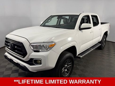 Used 2023 Toyota Tacoma SR image 3