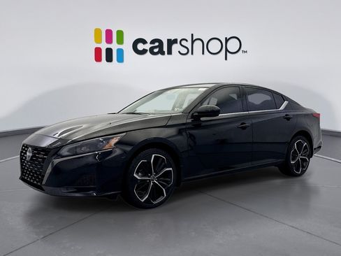Used 2023 Nissan Altima 2.5 SR w/ SR Premium Package AWD/4WD image 1