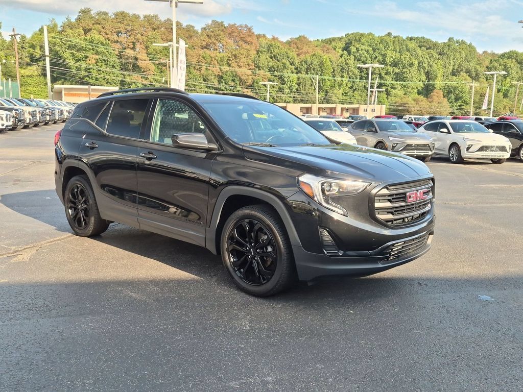 Used 2021 GMC Terrain SLE w/ Driver Convenience Package AWD/4WD image 3