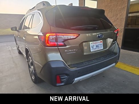 Used 2022 Subaru Outback Limited image 5