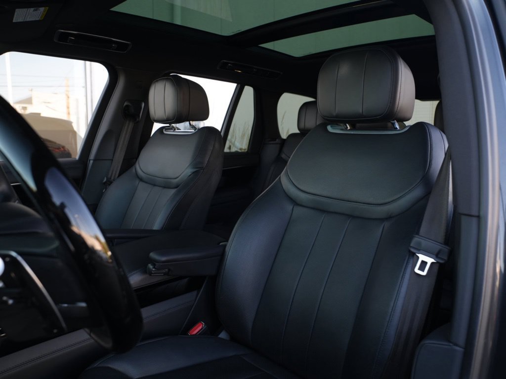 Used 2024 Land Rover Range Rover SE AWD/4WD image 14