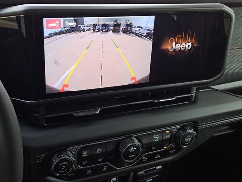 New 2025 Jeep Wrangler Unlimited Rubicon image 20