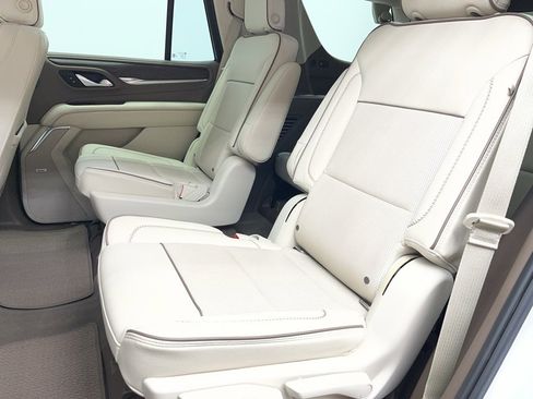 Certified 2021 GMC Yukon Denali image 8