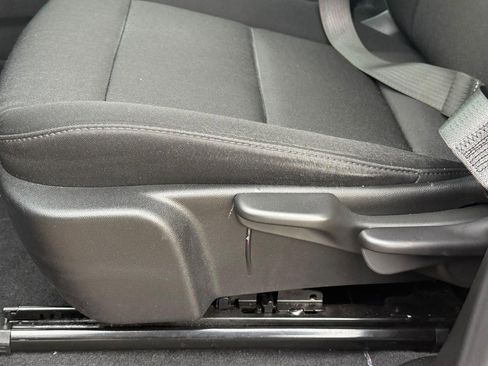 Used 2024 Chevrolet Colorado W/T image 19