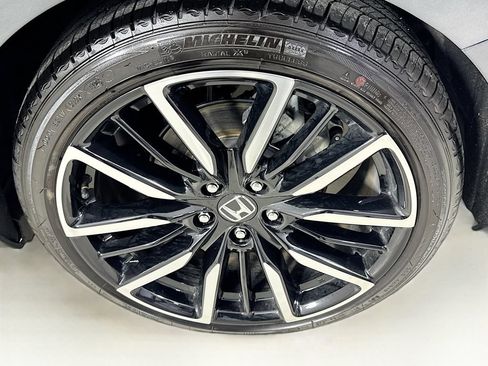 Used 2025 Honda Accord Touring image 43