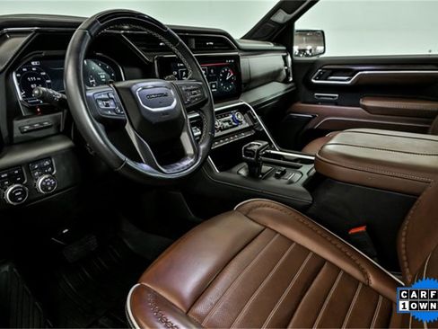 Used 2025 GMC Sierra 1500 Denali Ultimate image 10