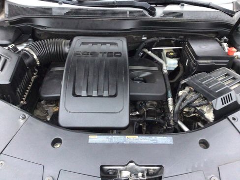 Used 2010 Chevrolet Equinox LT w/ Vehicle Interface Package image 11