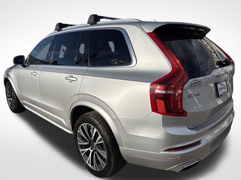 Used 2021 Volvo XC90 T6 Momentum w/ Advanced Package image 4
