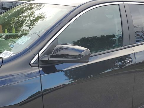 Used 2024 GMC Terrain SLE image 12