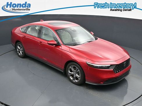 Used 2024 Honda Accord EX image 28