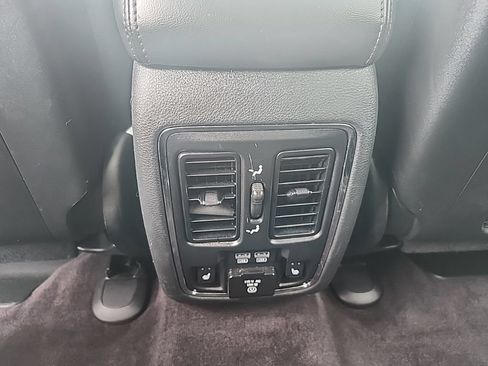 Certified 2018 Jeep Grand Cherokee Limited AWD/4WD image 28
