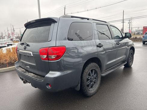 Used 2010 Toyota Sequoia Limited image 5