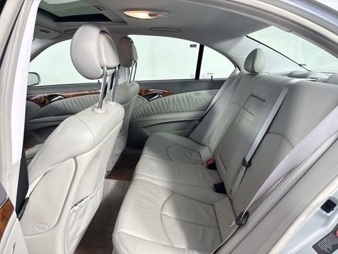 Used 2003 Mercedes-Benz E 320 Sedan image 20