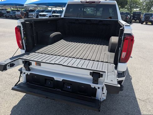 Used 2024 GMC Sierra 1500 Denali Ultimate AWD/4WD image 29