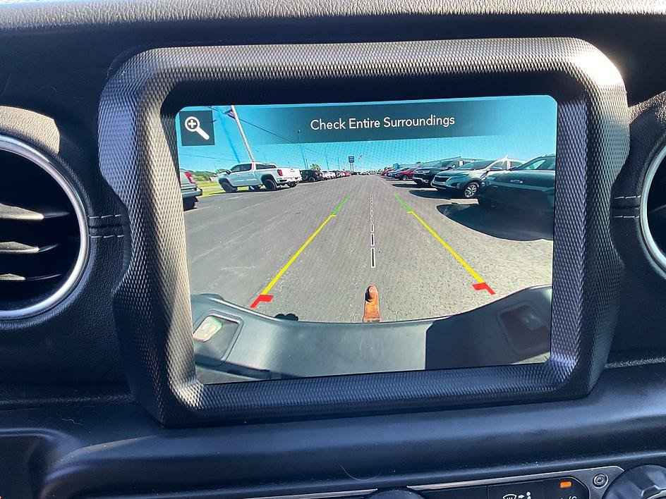Used 2021 Jeep Gladiator Overland w/ Uconnect 4C Nav & Sound Group AWD/4WD image 7
