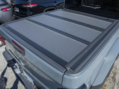 New 2025 Jeep Gladiator Sport w/ Premium Package image 8