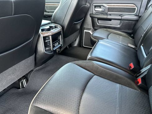 Used 2020 RAM 2500 Laramie AWD/4WD image 11
