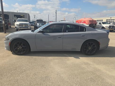 Used 2021 Dodge Charger SXT w/ Blacktop Package RWD image 6