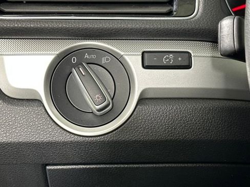 Used 2016 Volkswagen Passat 1.8T S image 19