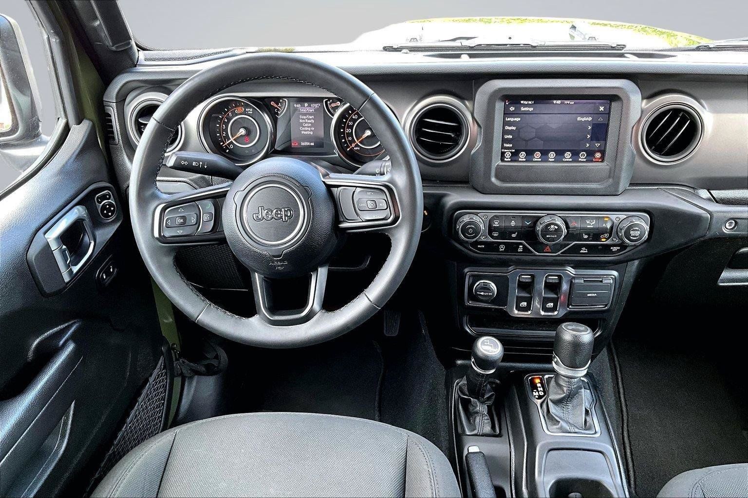 Used 2023 Jeep Wrangler Sport AWD/4WD image 6