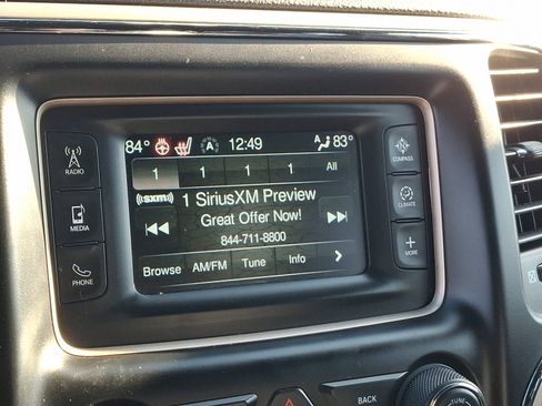 Used 2017 Jeep Grand Cherokee Limited image 16