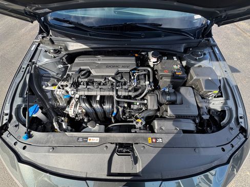 New 2025 Hyundai Elantra Sport image 33