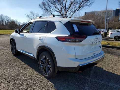 New 2026 Nissan Rogue Platinum w/ Platinum Premium Package AWD/4WD image 3