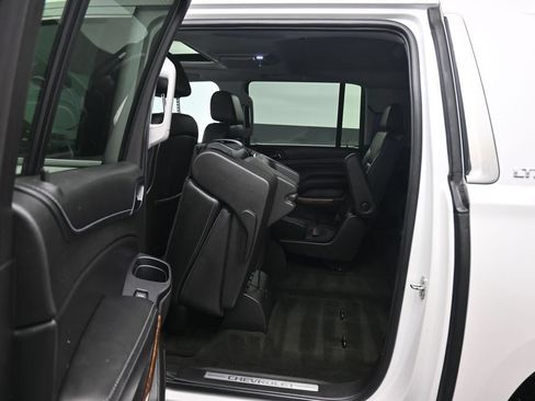 Used 2016 Chevrolet Suburban LTZ AWD/4WD image 38