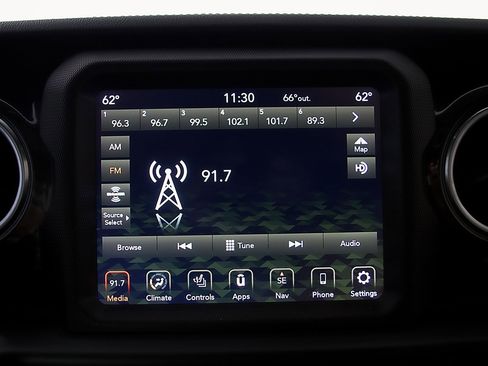 Used 2021 Jeep Wrangler Unlimited Sahara AWD/4WD image 25