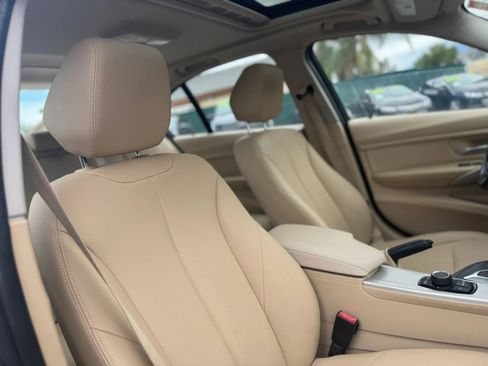 Used 2016 BMW 320i Sedan RWD image 13