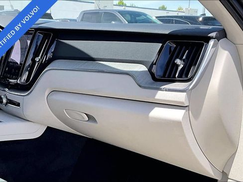 Used 2024 Volvo XC60 B5 Plus w/ Protection Package Premier AWD/4WD image 20