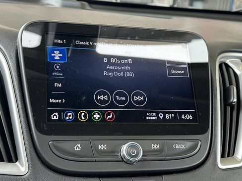 Used 2022 Chevrolet Malibu LT image 17