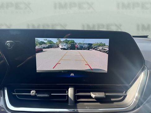 Used 2025 Chevrolet Trax ACTIV w/ Driver Confidence Package FWD image 12