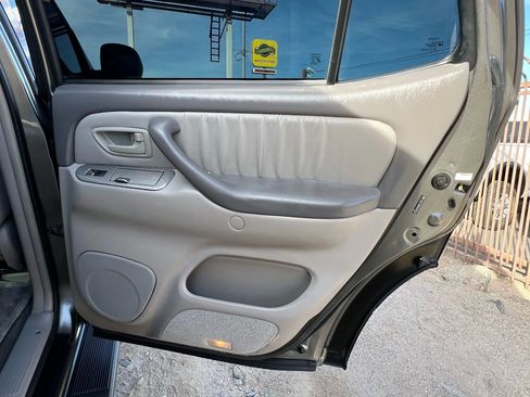 Used 2006 Toyota Sequoia Limited image 24
