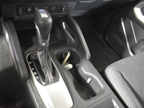 Used 2022 Nissan Frontier SV AWD/4WD image 25