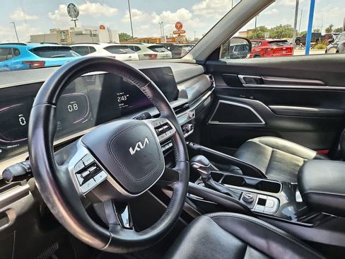 Used 2024 Kia Telluride S w/ S Sunroof Package FWD image 10