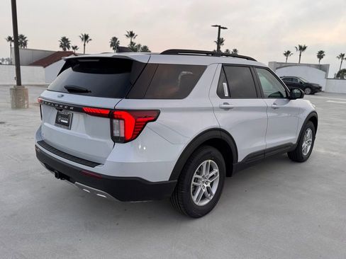 New 2026 Ford Explorer Active w/ Active Comfort Package image 12