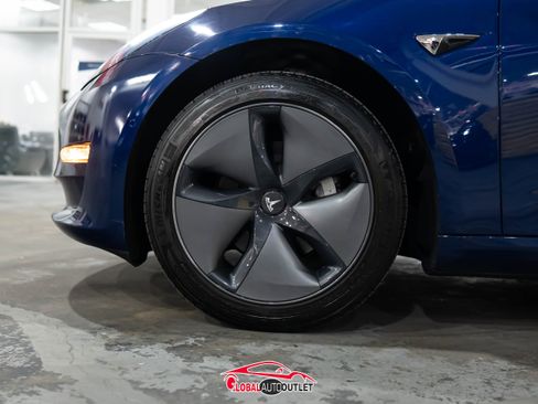 Used 2019 Tesla Model 3 Long Range image 9