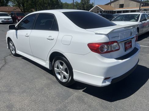 Used 2015 Toyota Corolla LE FWD image 5