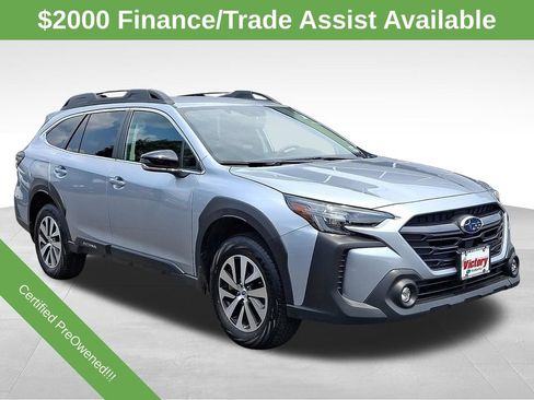 Used 2025 Subaru Outback Premium AWD/4WD image 1