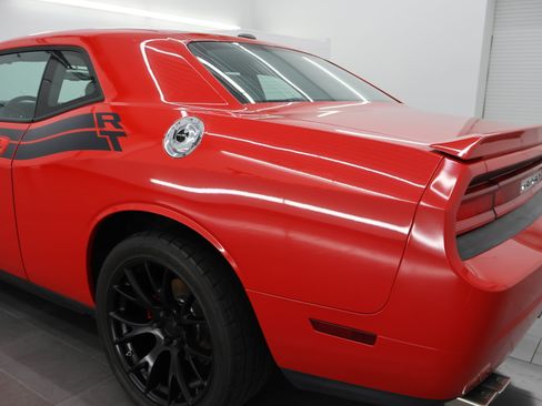 Used 2010 Dodge Challenger R/T RWD image 27