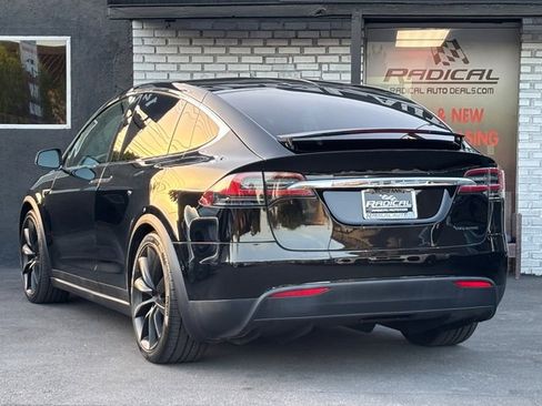 Used 2020 Tesla Model X Long Range AWD/4WD image 19